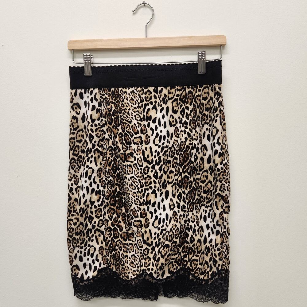 Victoria's Secret Mini Slip Skirt Leopard Print Lace Trim Size 6 Sexy Luxe